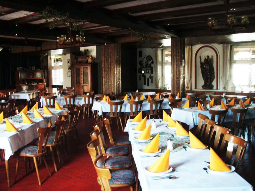 Dreischlaeger Hof Hotel Neustadt  Exterior photo